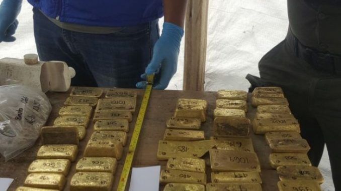 Subastan más de 200 mil gramos del oro de las FARC por 11,9 m
illones de